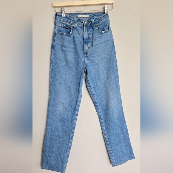 Levi's 70's High Waist Slim Straight Light Washed size 25 blank red label - Picture 5 of 16